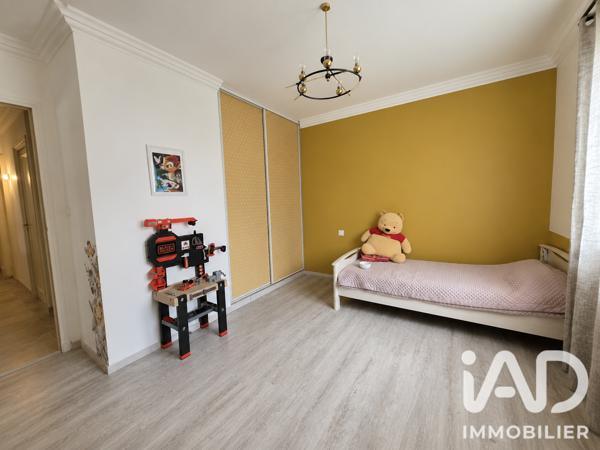 Maison à vendre 7 pièces 196,81 m² Saint-Privat-des-Vieux