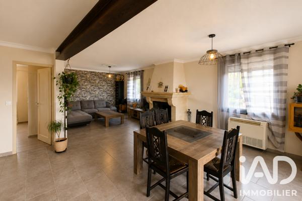 Maison à vendre 7 pièces 196,81 m² Saint-Privat-des-Vieux