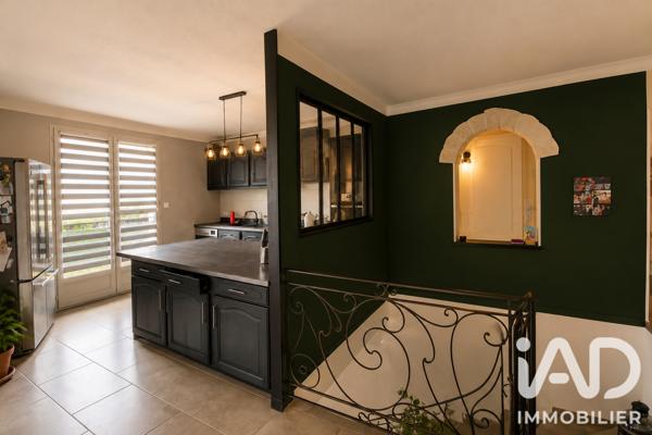 Maison à vendre 7 pièces 196,81 m² Saint-Privat-des-Vieux