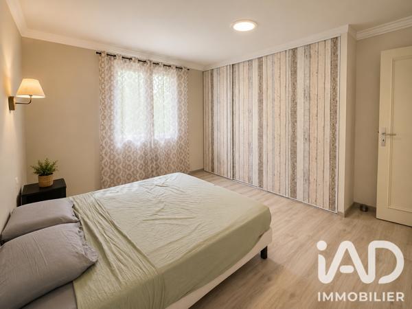 Maison à vendre 7 pièces 196,81 m² Saint-Privat-des-Vieux