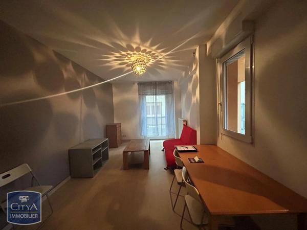 Appartement à louer 2 pièces 44.11m²