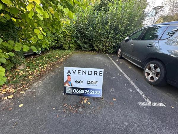 Place de parking sécurisée à La Chapelle-des-Fougeretz (centre-ville)