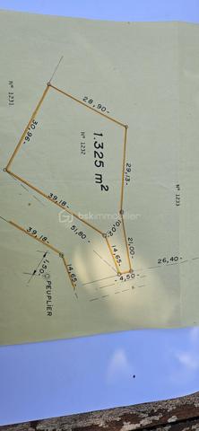 Terrain de loisirs de 1 200 m²