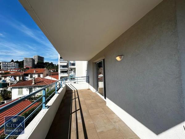 Location appartement 4 pièces de 74.8m²