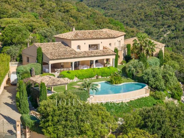 Villa d’exception avec vue mer panoramique
