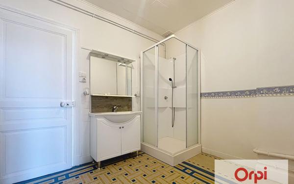 Appartement à louer    4 pièces • 118 m2 Montluçon