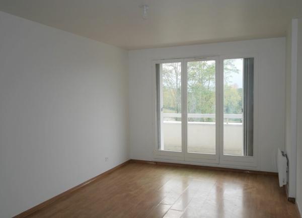 Appartement à louer    1 pièce •  Meaux