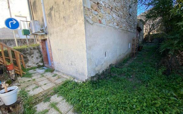 Maison à louer    2 pièces •  Saïx