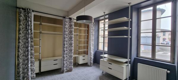 Spacieux T2 de 68 m² en rez de chaussé