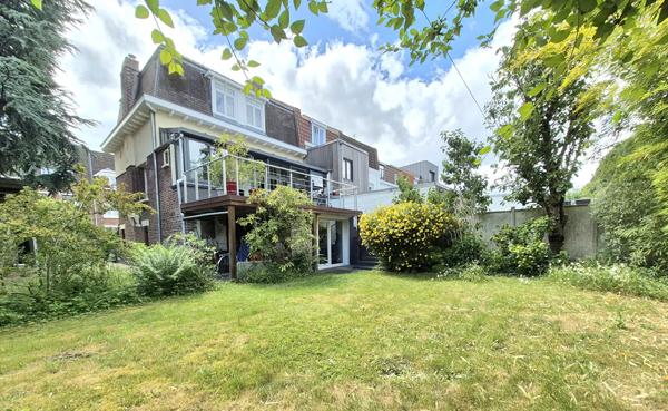 Maison à vendre 5 pièces 114m² Villeneuve-d'Ascq (59491)