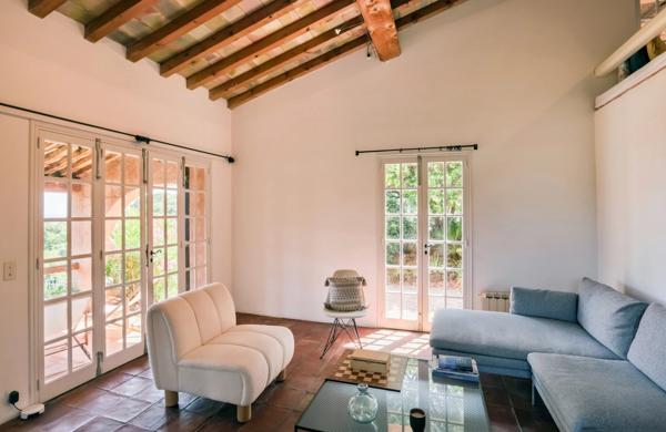 Gigaro : Villa provençale à fort potentiel sur un terrain d'exception