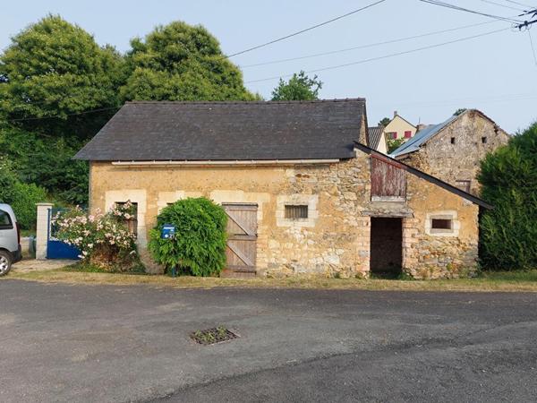 Maison  d'environ 130 m2 située à 5 minutes de Baugé