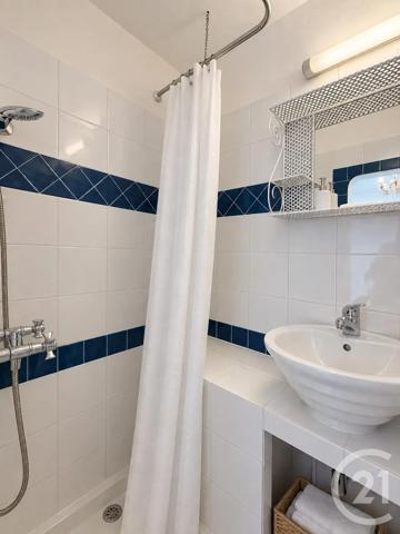 Appartement à vendre  3 pièces - 52,02 m 2   VENCE  - 06