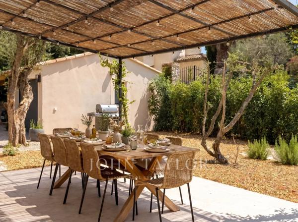 Villa familiale avec 5 chambres à louer à Grasse