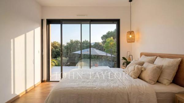 Villa familiale avec 5 chambres à louer à Grasse