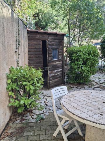 Duplex lumineux avec jardin de 250 m² à 20 min à pied du centre d'Aix