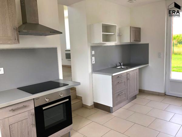 MAISON A LOUER  A VERMAND 02