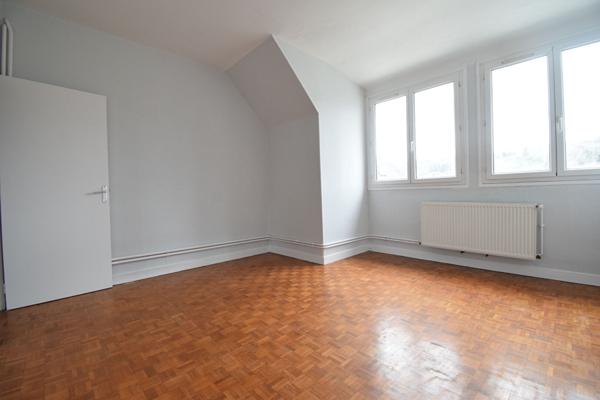 Appartement Elbeuf 3 pièce(s) 99 m2