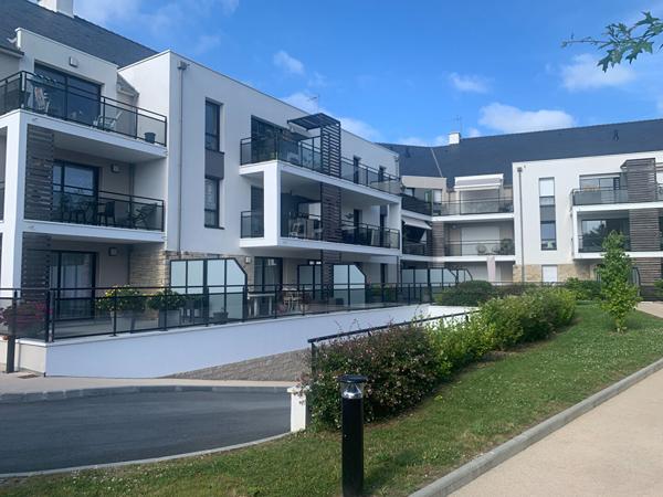 Fouesnant, bourg à pied, très bel appartement T4 avec balcon.