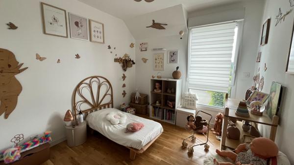 Fouesnant, bourg à pied, très bel appartement T4 avec balcon.