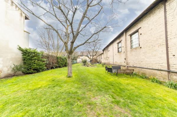 Montauban (82000) Maison de ville 225 m² – 5 chambres – Jardin + dépendance – Centre Montauban