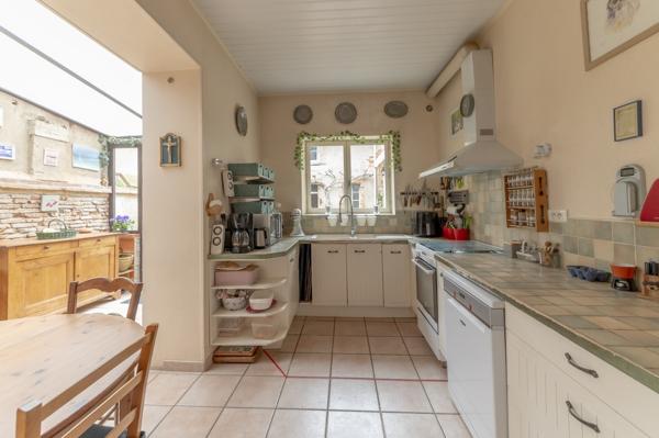 Montauban (82000) Maison de ville 225 m² – 5 chambres – Jardin + dépendance – Centre Montauban