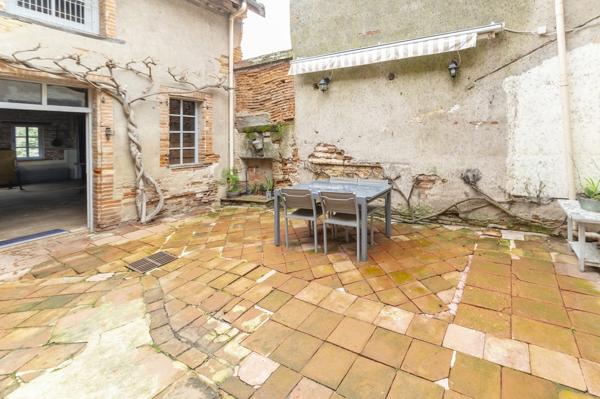 Montauban (82000) Maison de ville 225 m² – 5 chambres – Jardin + dépendance – Centre Montauban