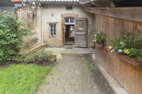 Montauban (82000) Maison de ville 225 m² – 5 chambres – Jardin + dépendance – Centre Montauban