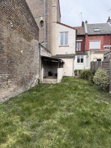 Immeuble à vendre à Amiens dans la Somme (80000), ref : 80004-1242   
St-Maurice Faubourg de Hem