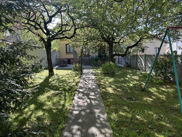 Maison 5 pièces à vendre à Créteil, Préfecture - 5 min du métro Échat