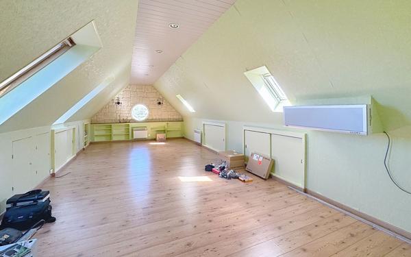 Maison à vendre    7 pièces • 228 m2 Saint-Avertin