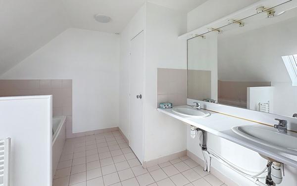 Maison à vendre    7 pièces • 228 m2 Saint-Avertin