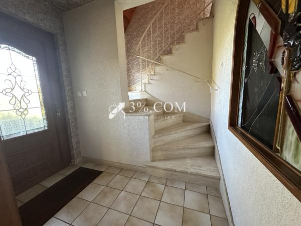 Maison 8 pièce(s) 5 chambre(s) 200 m²