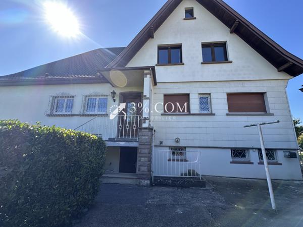 Maison 8 pièce(s) 5 chambre(s) 200 m²