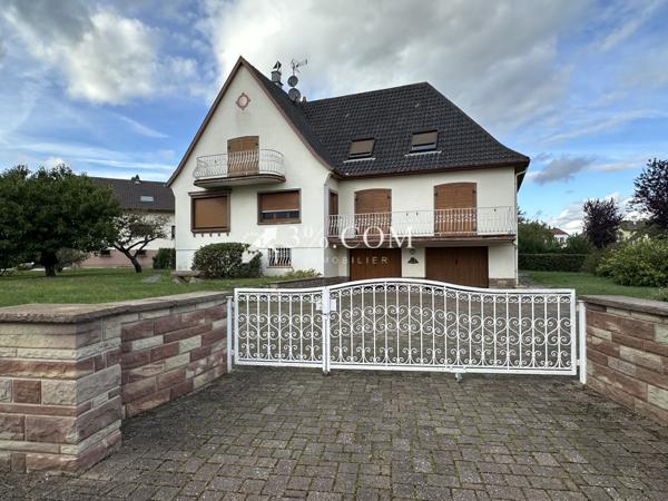 Maison 8 pièce(s) 5 chambre(s) 200 m²