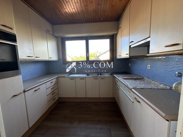 Maison 8 pièce(s) 5 chambre(s) 200 m²