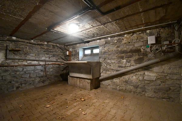 Clermont-Ferrand (63000) Grande propriété familiale 263 m² habitables avec jardin à Clermont-Ferrand Sud