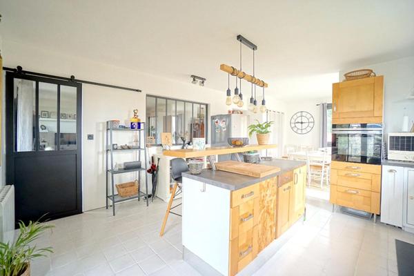 Maison La Tour De Salvagny 180 m2 sur terrain de 950M2