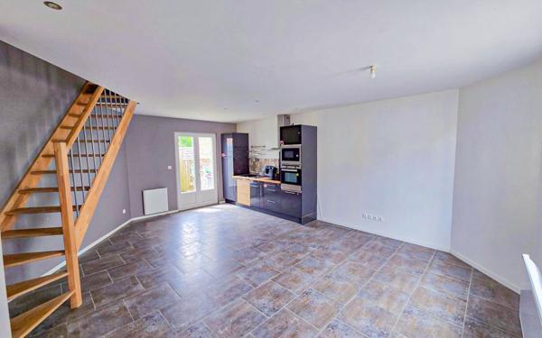 Maison à vendre    3 pièces •  Saint-Quentin