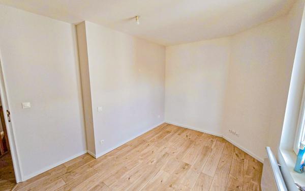 Maison à vendre    3 pièces •  Saint-Quentin