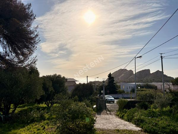 terrain de 2500 m² +maison en zone UPB (20%)