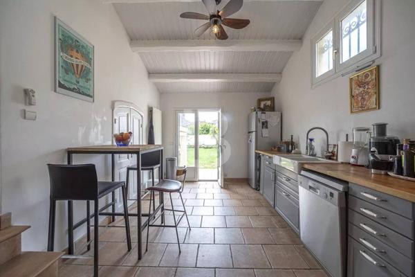 Maison de ville d'époque avec piscine à Golfe Juan à pied de la plage