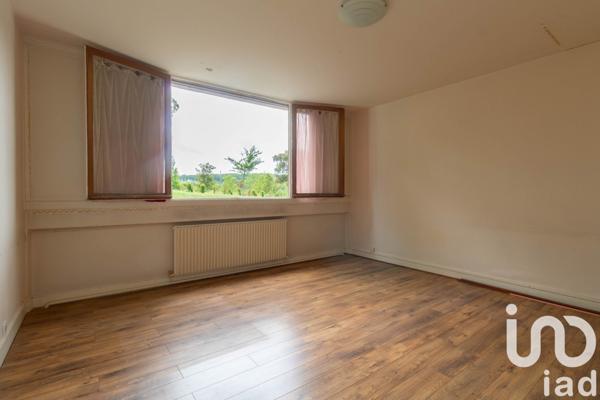 Appartement 1 pièce de 38 m² à Beynes (78650)