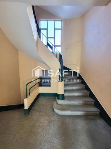 Grand appartement avec cave et galeta
