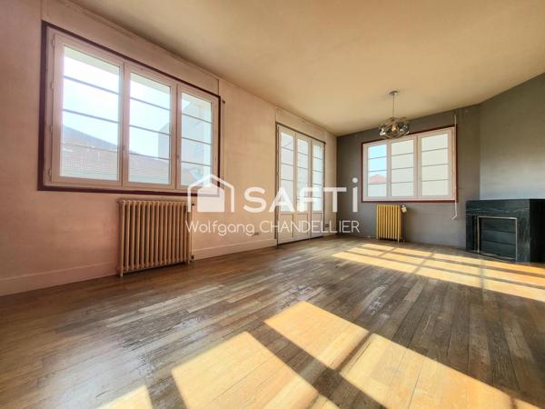 Grand appartement avec cave et galeta