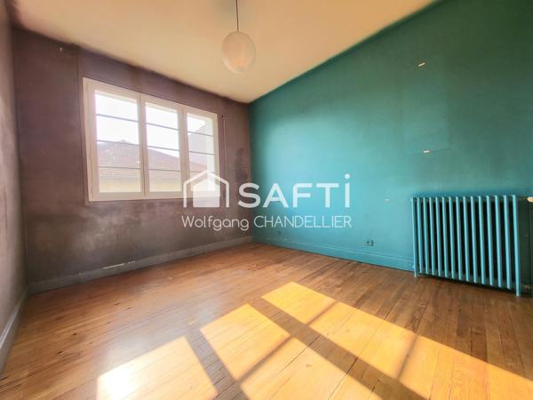 Grand appartement avec cave et galeta