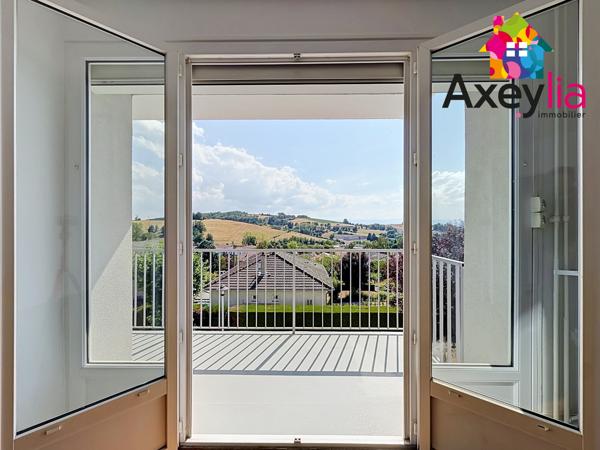 A VENDRE - PANISSIERES - APPARTEMENT DE TYPE 3 AVEC GARAGE, CAVE ET LOCAL VELO