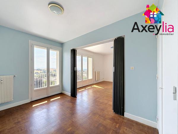 A VENDRE - PANISSIERES - APPARTEMENT DE TYPE 3 AVEC GARAGE, CAVE ET LOCAL VELO