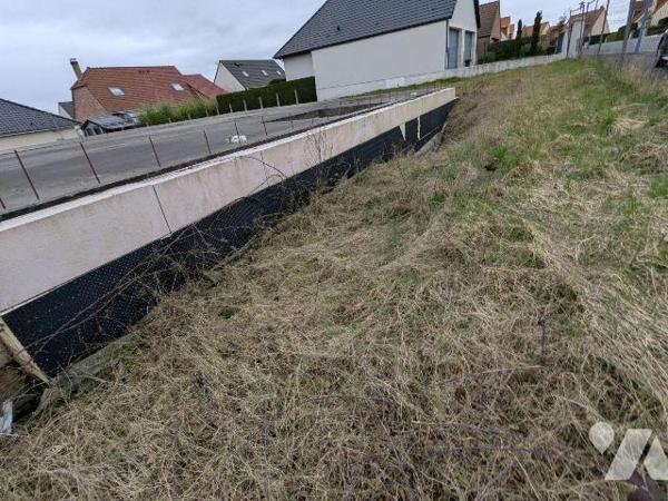 A VENDRE - Pas-de-Calais - SAINT POL SUR TERNOISE - PARCELLE DE TERRAIN de 735m² SUR LEQUEL EST...