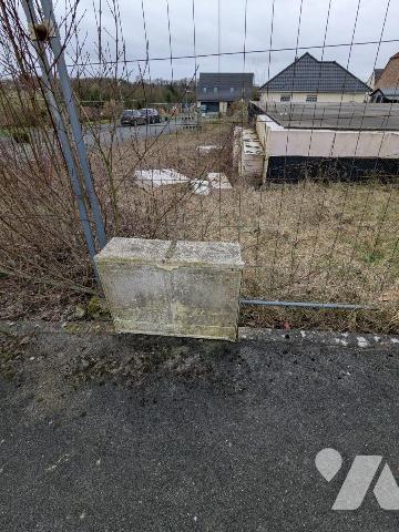 A VENDRE - Pas-de-Calais - SAINT POL SUR TERNOISE - PARCELLE DE TERRAIN de 735m² SUR LEQUEL EST...